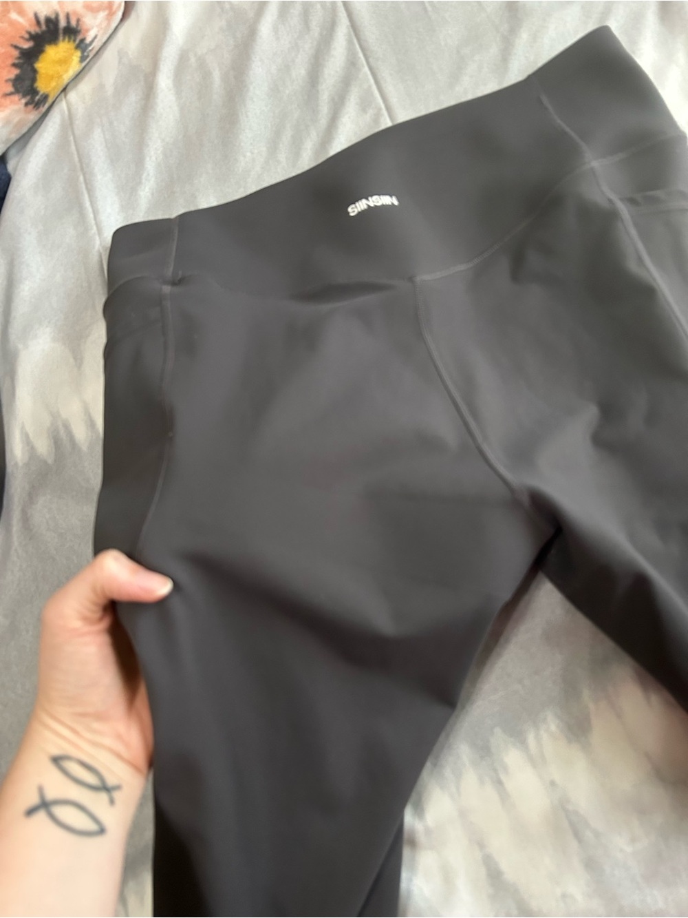 Siinsiin gray High-Rise Leggings